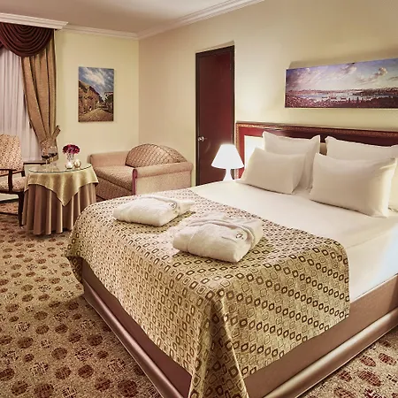 Hotel Guenes Merter Istanboel