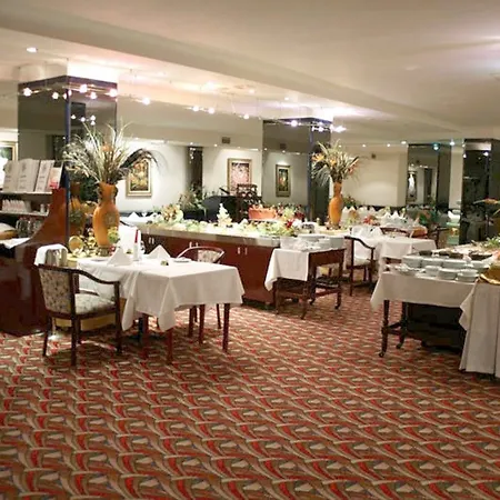 Guenes Merter Istanboel