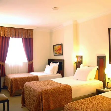 Hotel Guenes Merter Istanboel