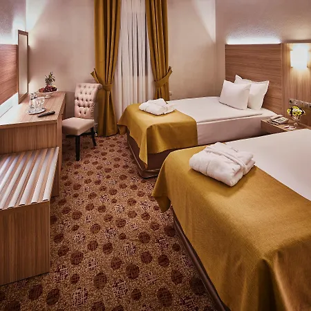 Hotel Guenes Merter 4*