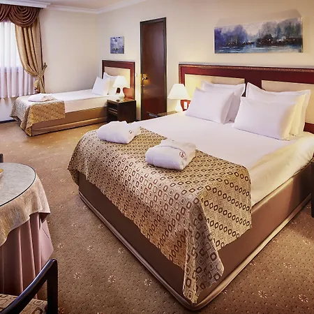 Güneş Merter Estambul