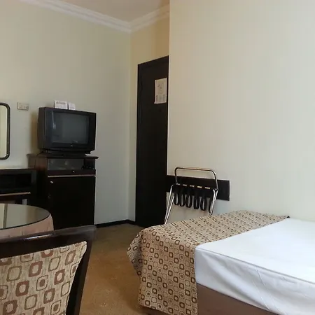 Hotel Guenes Merter 4*